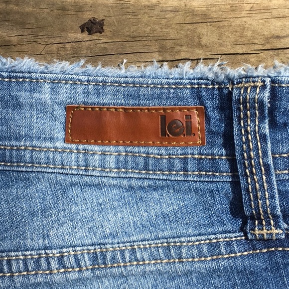 Lei Button Up Jean Shorts Junior Size 1 - Picture 6 of 6